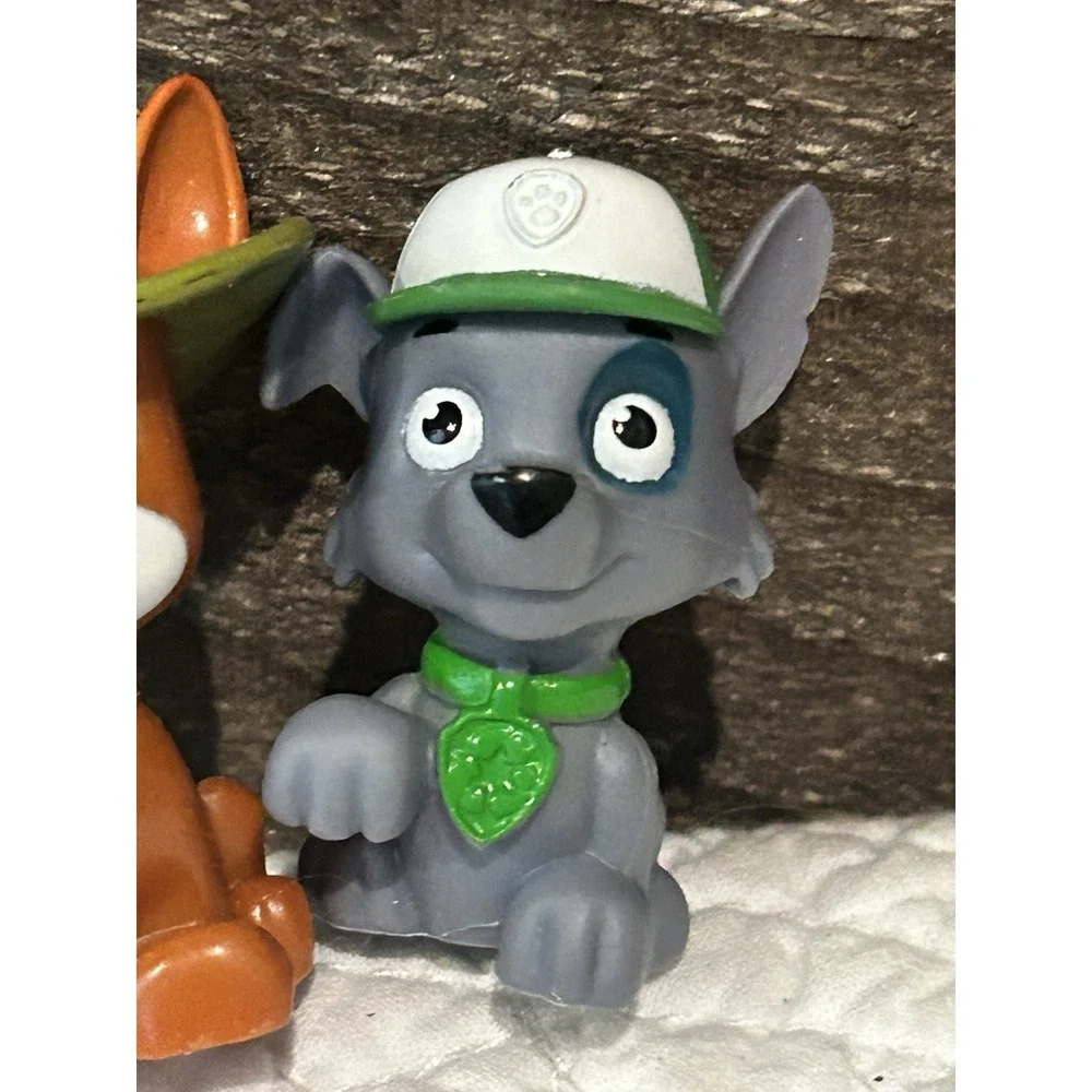 Paw Patrol Mini Figure lot Toy Set‎ Rocky Zuma  Tracker Marshall  2